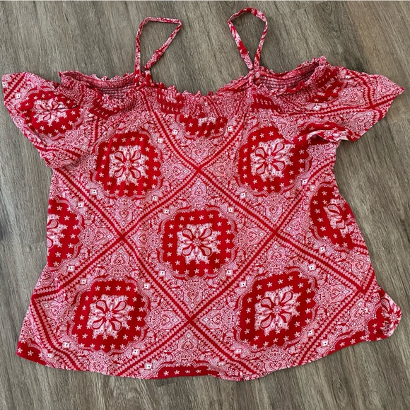 TORRID SIZE 2 2X 18-20 RAYON CREPE SMOCKED COLD SHOULDER BLOUSE RED WHITE - Picture 5 of 8